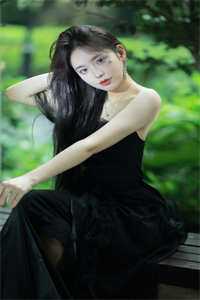 和女友回乡下后，他仕途圆满剧情