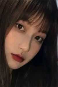 重生后，蛇蝎美人她被哥哥掐腰宠男女主人公