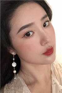 女配觉醒：她成了第一女首富完整篇章