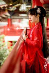 重生后，我和妹妹互换伴生花爆款宝藏