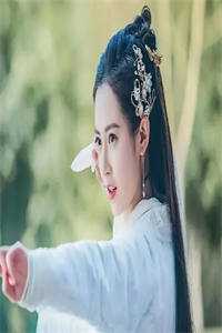 神霄剑修：哥这苟王手握七剑成最强异常火爆