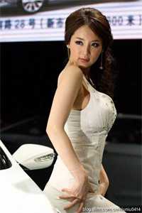 女配觉醒：她成了第一女首富全集小说