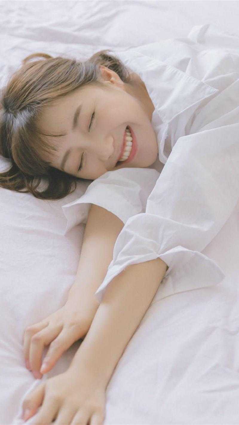 和女友回乡下后，他仕途圆满畅读