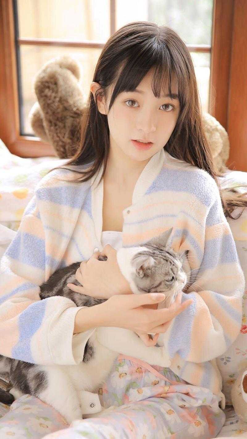 全文废材被封帝后，咋王朝出现盛世了？